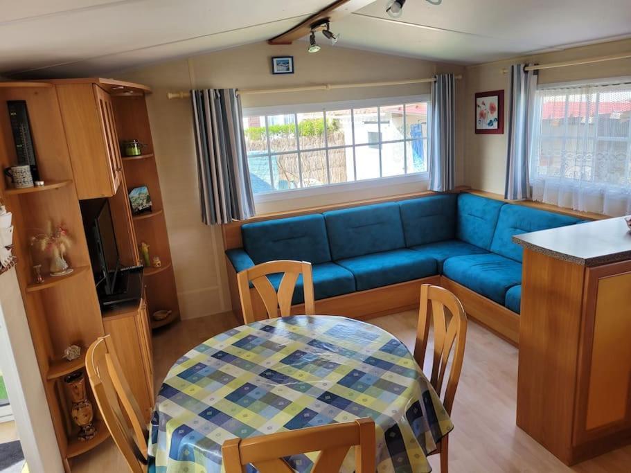 Mobile A 200m De La Dans Familial Avec Piscine, Jeux Et Activites Holiday home Pornic
